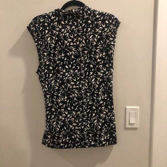 Sleeveless business blouse - Picture 4 of 4